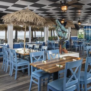 Mulligans inside dining at Vero Beach